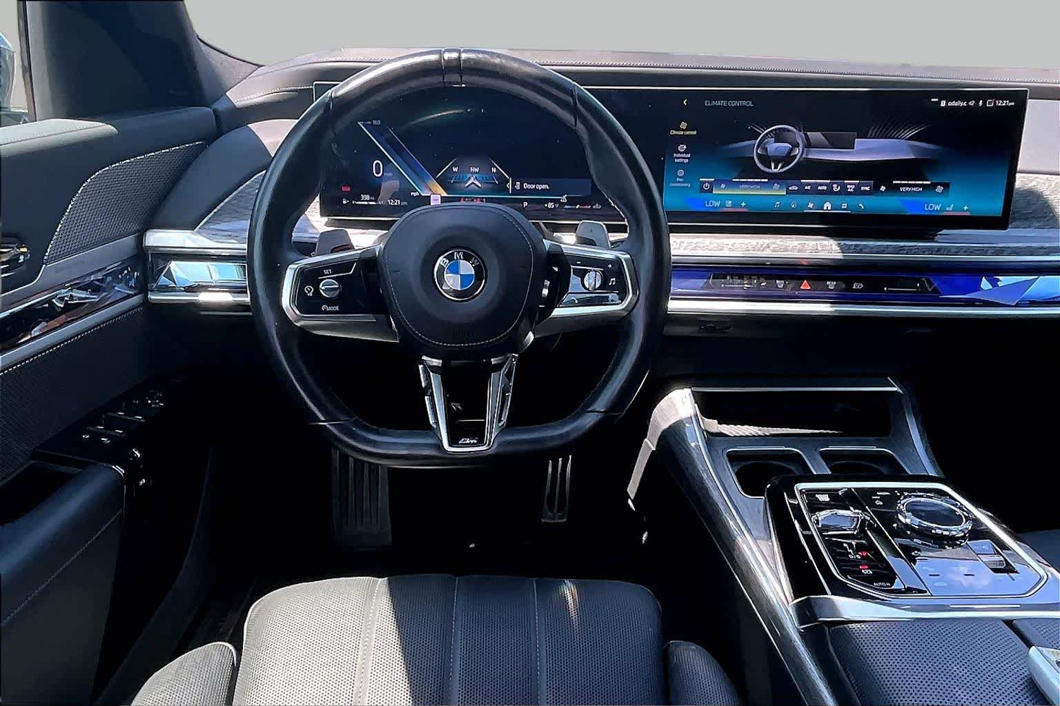 Certified 2025 BMW 740i RWD image 5