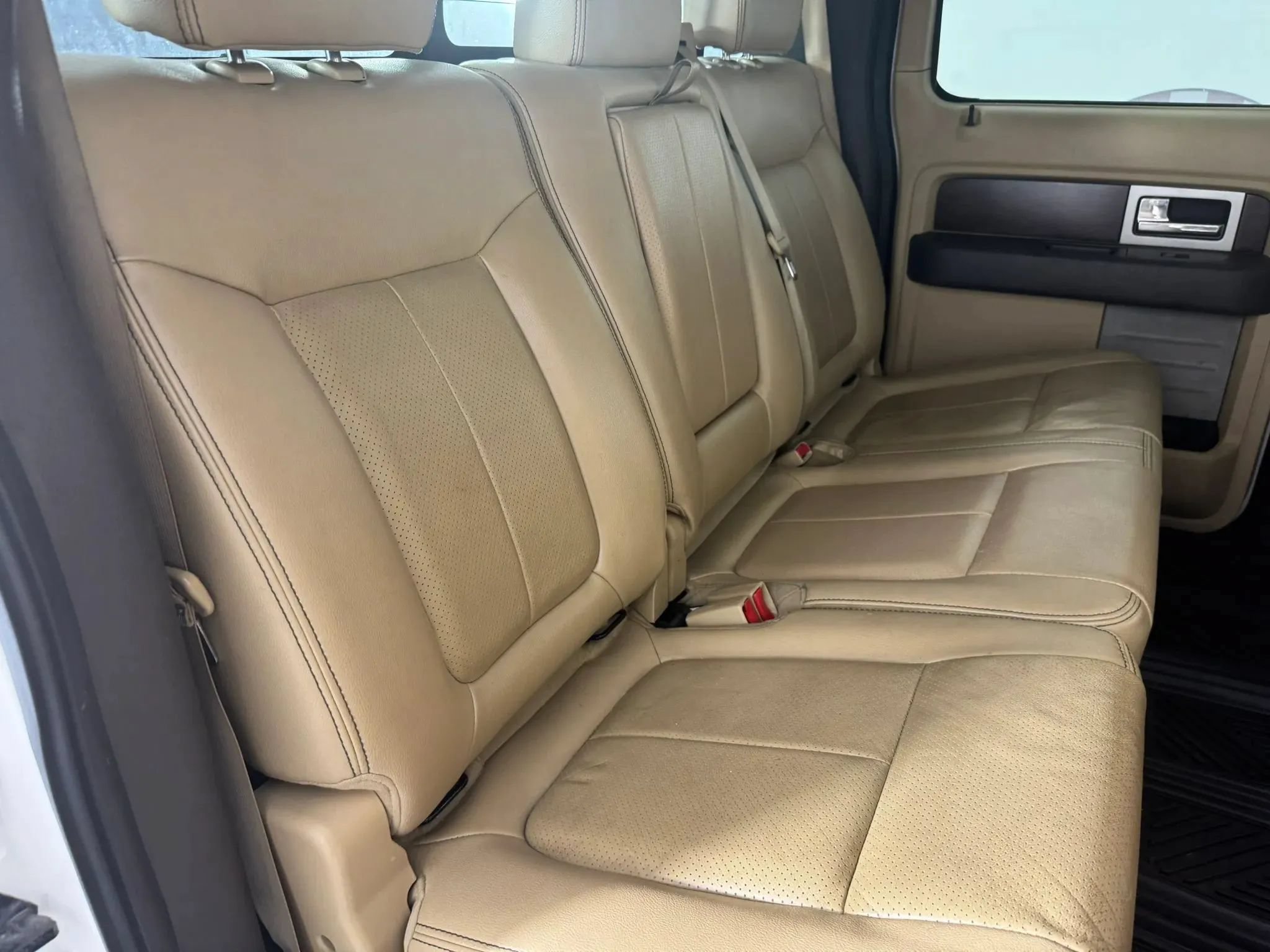 Used 2012 Ford F150 Lariat w/ Lariat Chrome Pkg AWD/4WD image 34