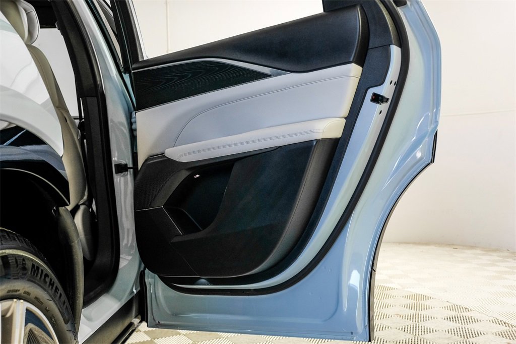 Used 2024 Cadillac Lyriq Luxury image 47