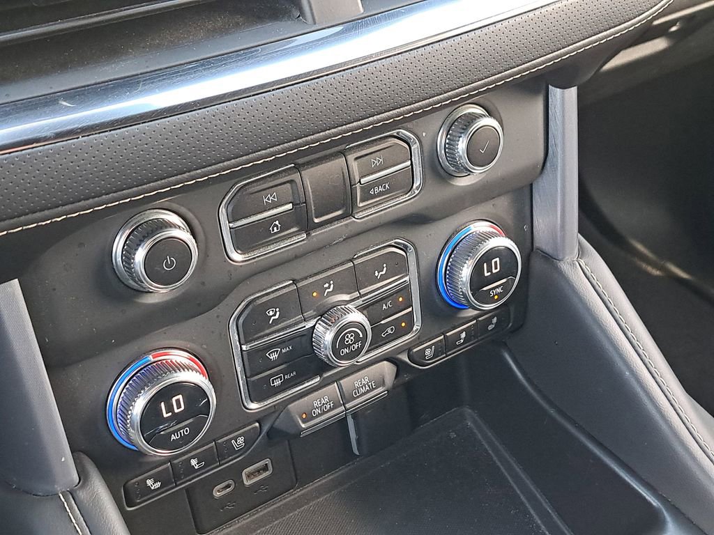 Used 2023 GMC Yukon SLT image 25