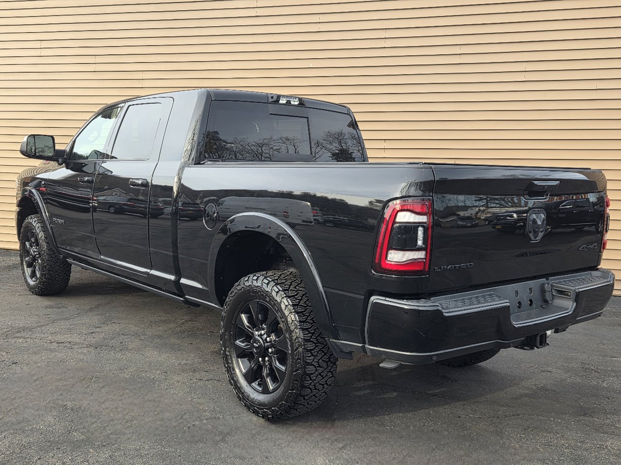 Used 2021 RAM 2500 Limited image 4