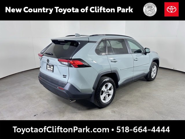 Used 2019 Toyota RAV4 XLE image 3