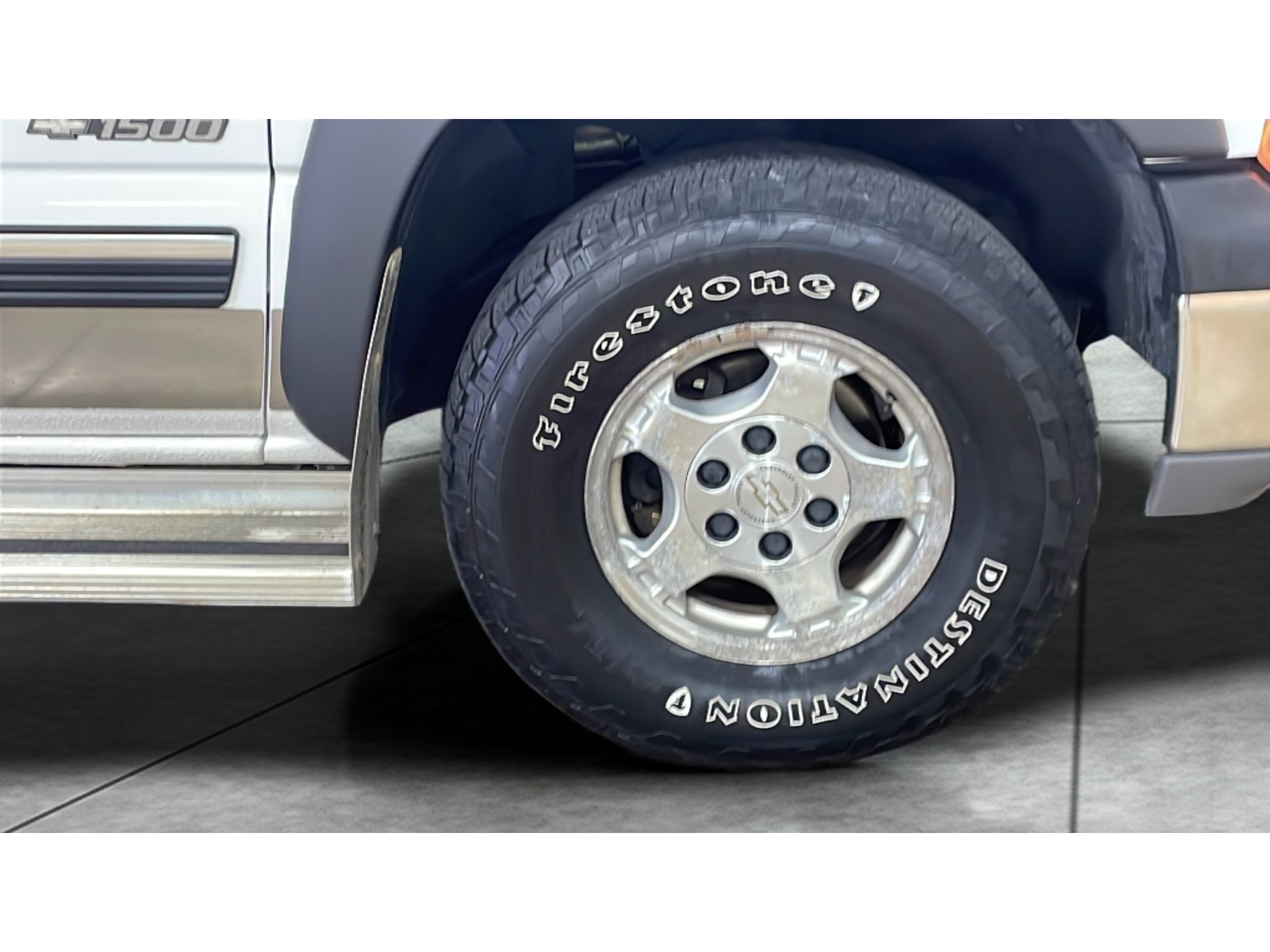 Used 2001 Chevrolet Silverado 1500 LS w/ Off-Road Chassis Pkg AWD/4WD image 18
