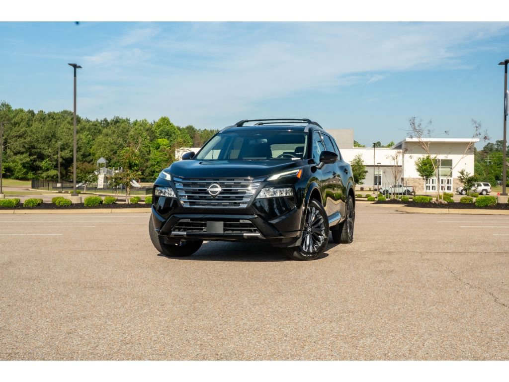 Used 2026 Nissan Rogue Platinum w/ Platinum Premium Package AWD/4WD image 1
