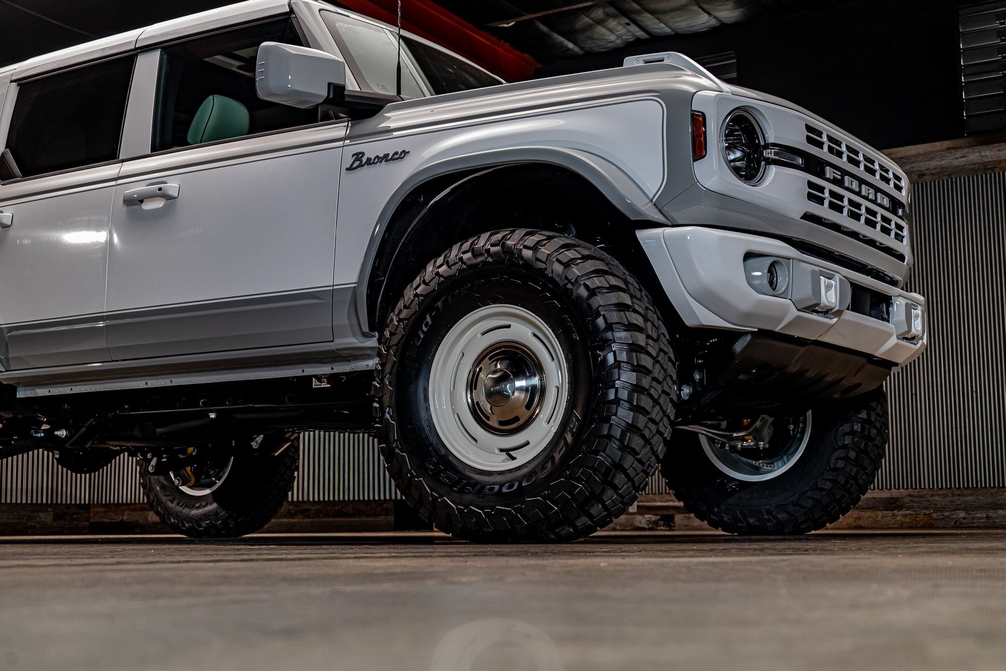 Used 2026 Ford Bronco Heritage Edition AWD/4WD image 12