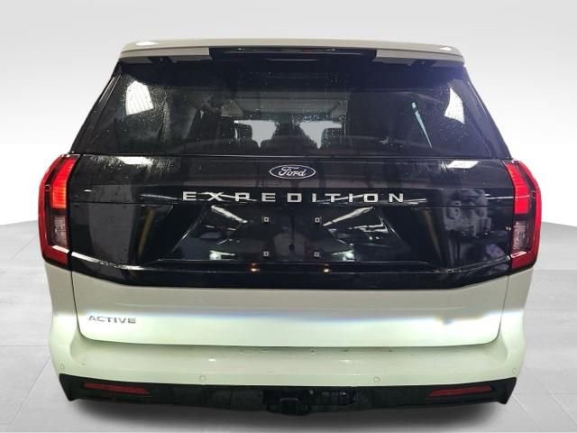 Used 2025 Ford Expedition Active AWD/4WD image 6