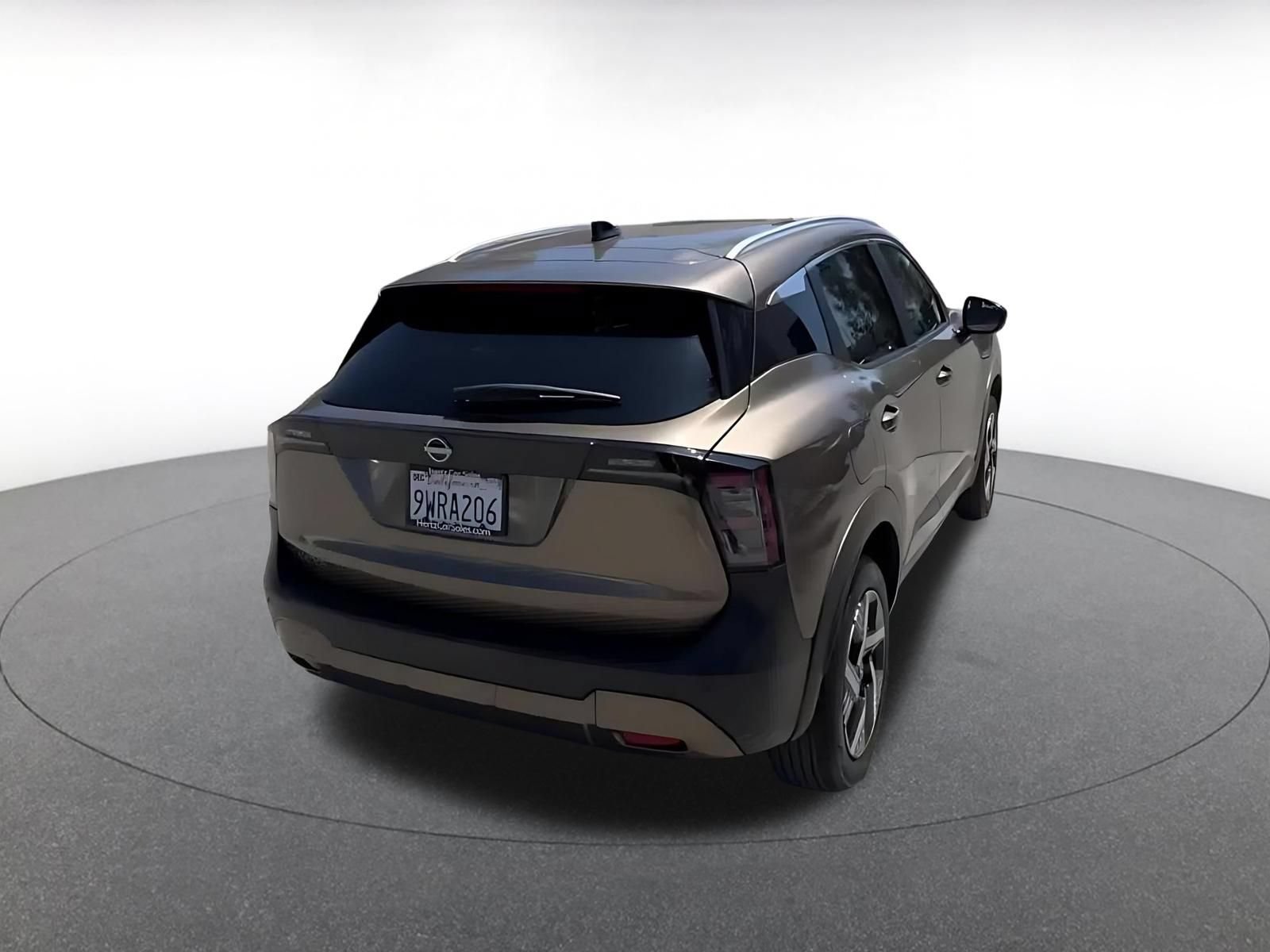 Used 2026 Nissan Kicks SV w/ Cold Weather Package FWD image 14