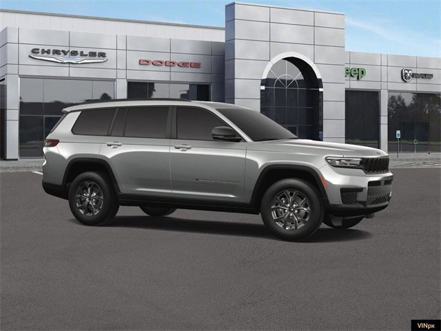 Used 2023 Jeep Grand Cherokee L Altitude image 10
