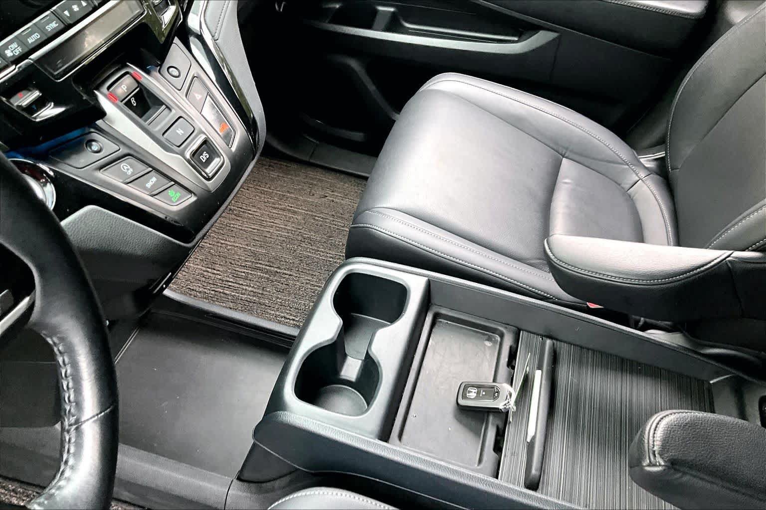 Used 2024 Honda Odyssey Touring image 17