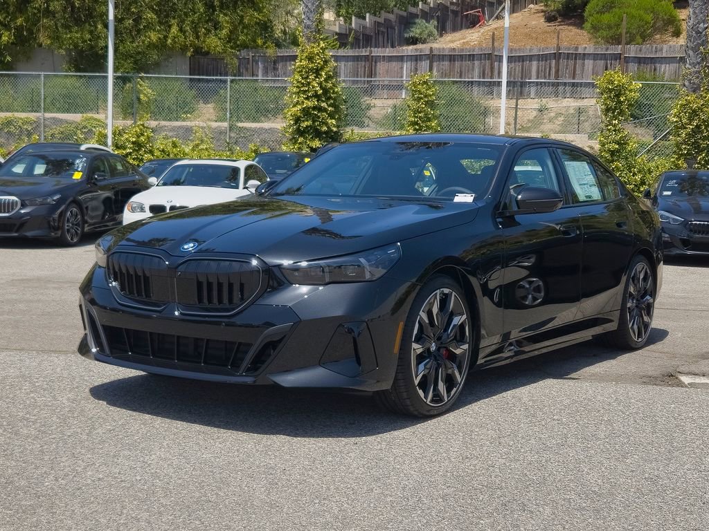 New 2026 BMW 550e xDrive AWD/4WD image 2