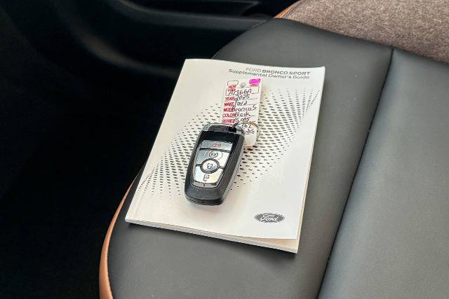 Certified 2025 Ford Bronco Sport Outer Banks w/ Outer Banks Tech Package+ AWD/4WD image 36