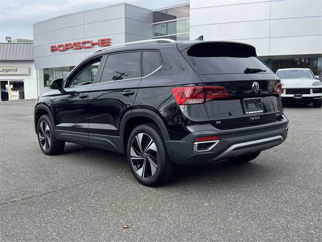 Used 2024 Volkswagen Taos SE image 3
