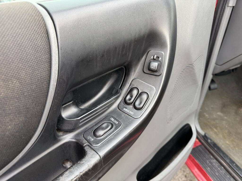 Used 2004 Ford Ranger XLT RWD image 12