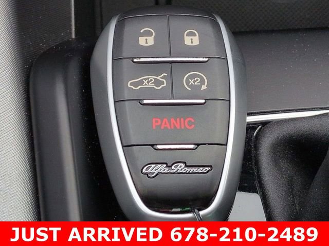 Used 2024 Alfa Romeo Tonale Veloce w/ Active Assist Package image 33