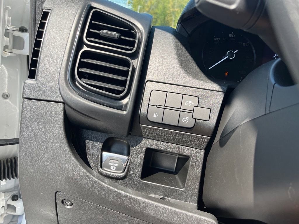 Used 2025 RAM ProMaster 2500 w/ Safety Group image 15