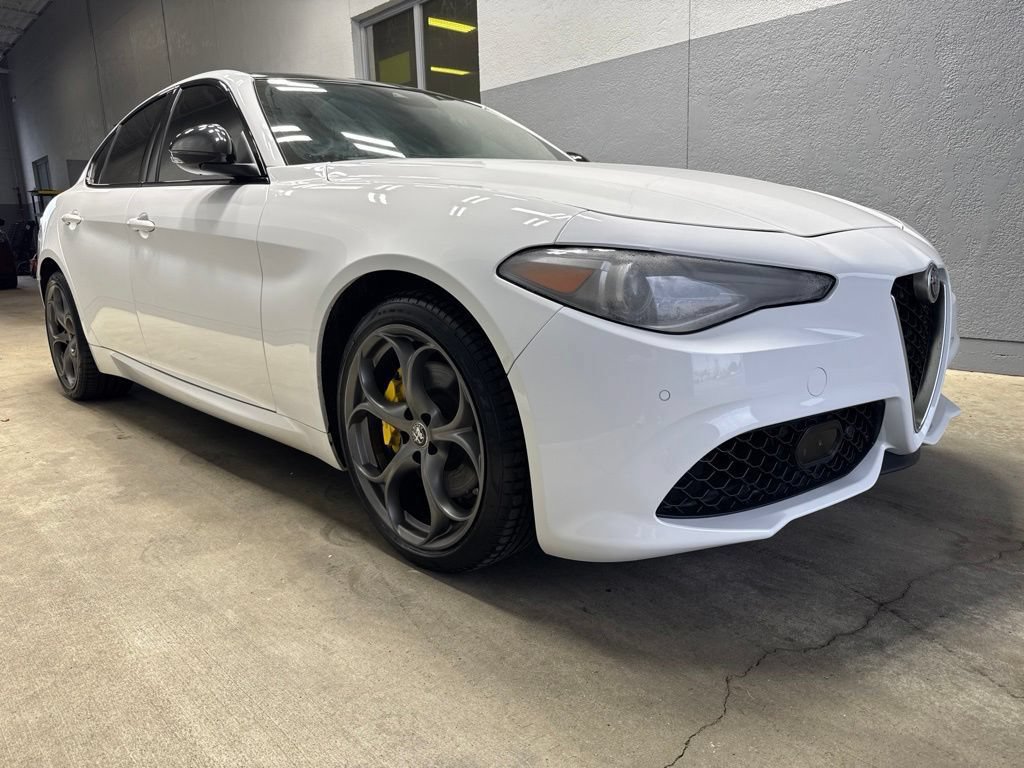 Used 2021 Alfa Romeo Giulia Ti Sport AWD/4WD image 40