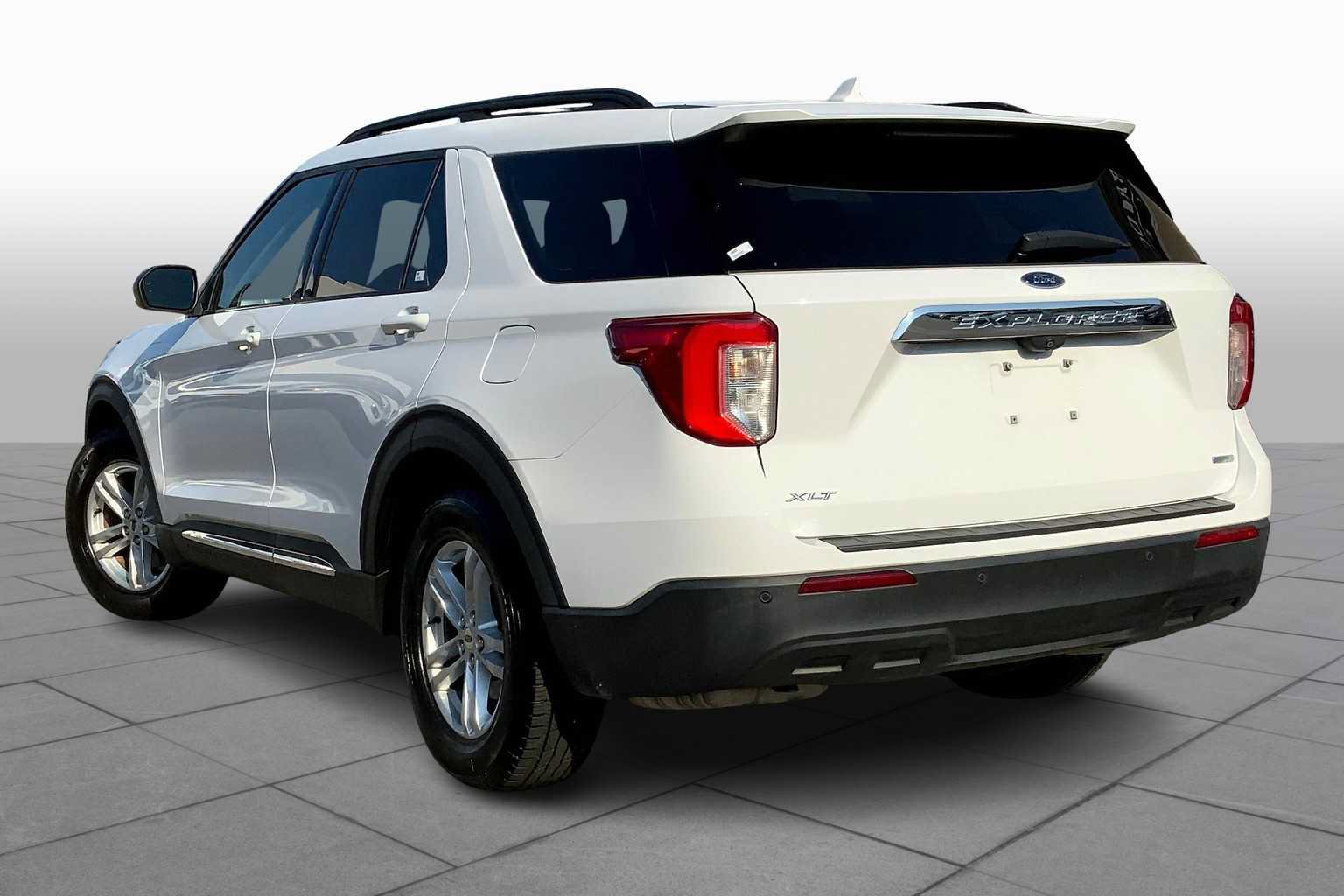 Used 2020 Ford Explorer XLT RWD image 12