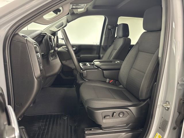 Used 2024 Chevrolet Silverado 2500 Custom w/ Custom Value Package image 10