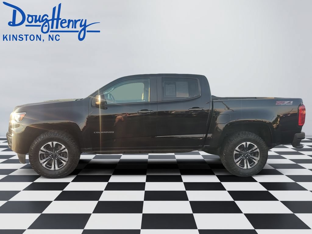 Used 2022 Chevrolet Colorado Z71 AWD/4WD image 2