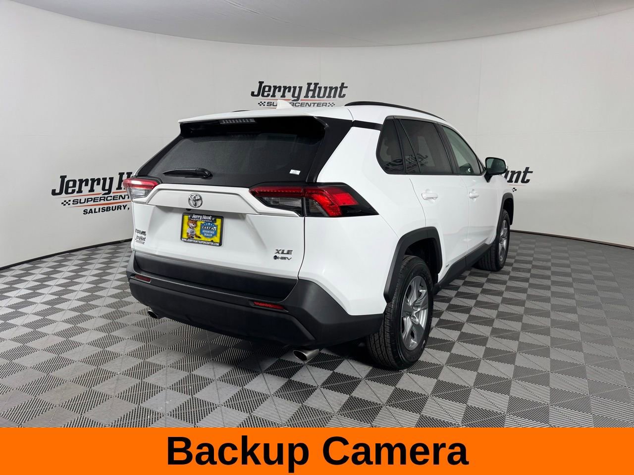 Used 2025 Toyota RAV4 XLE image 7