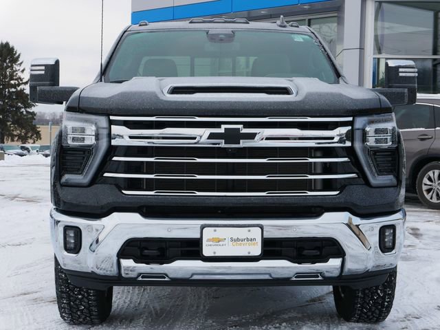 Used 2024 Chevrolet Silverado 2500 LTZ w/ LTZ Convenience Package image 2