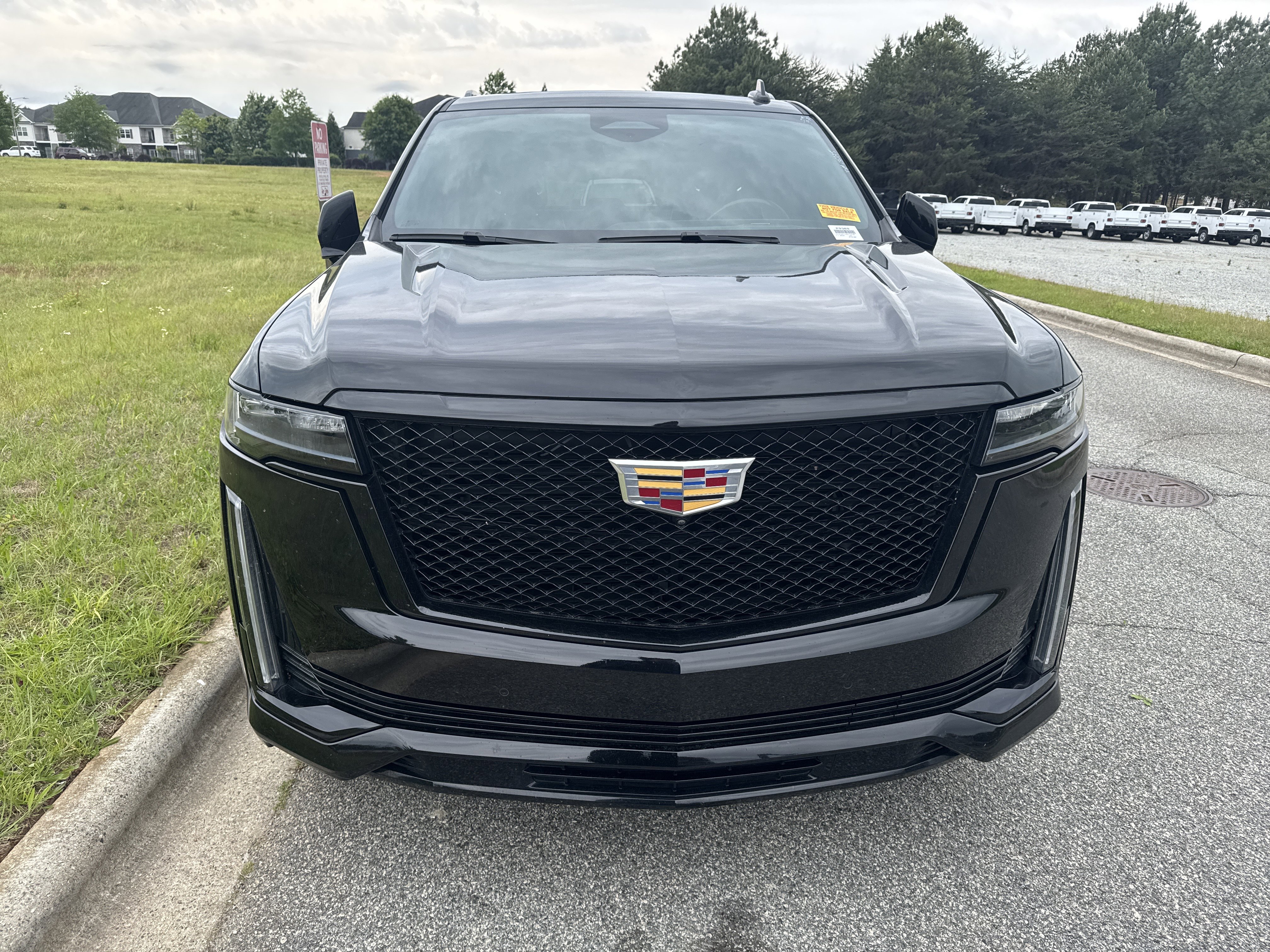 Used 2024 Cadillac Escalade Sport RWD image 3