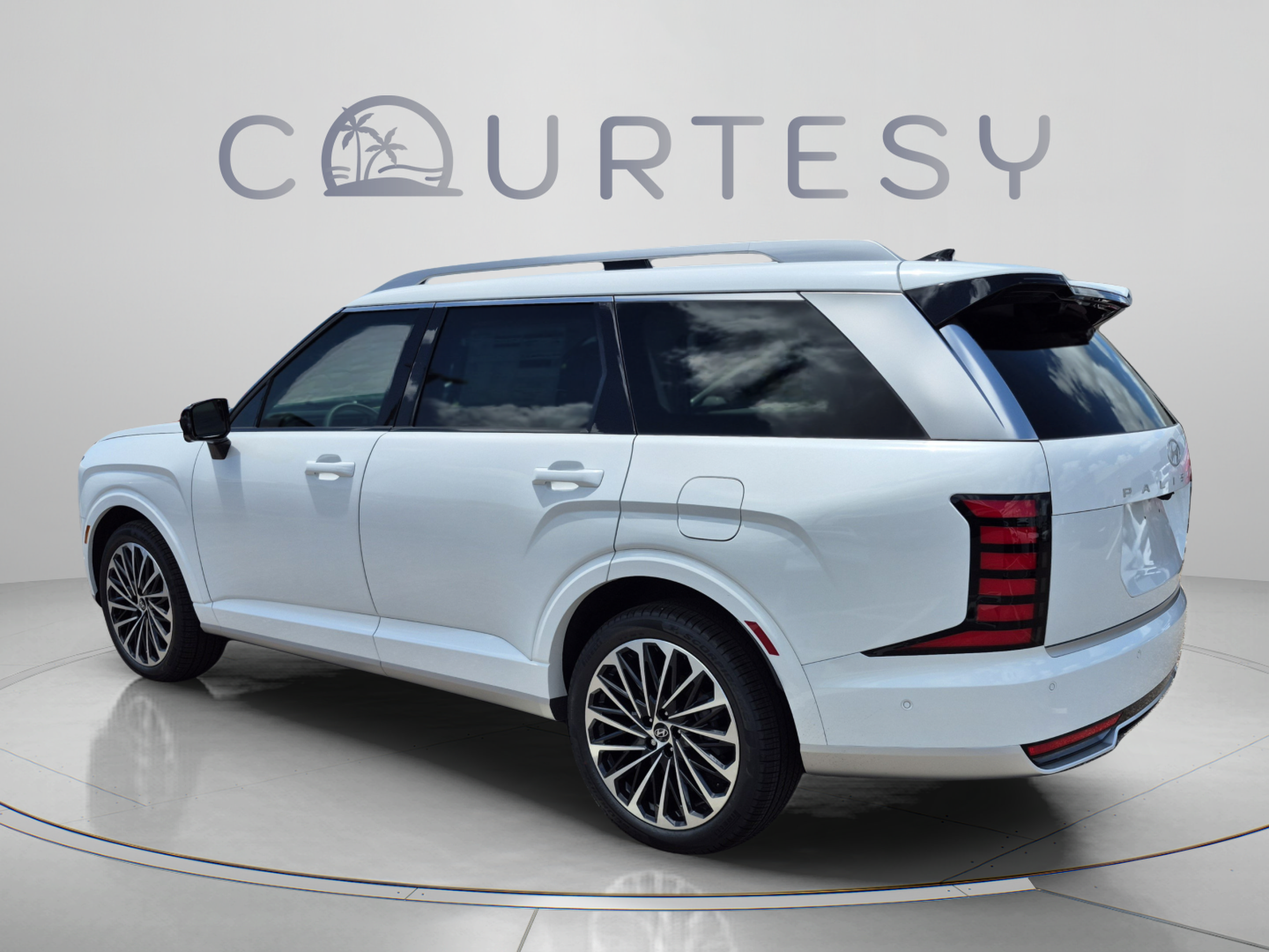 New 2027 Hyundai Palisade Calligraphy FWD image 3