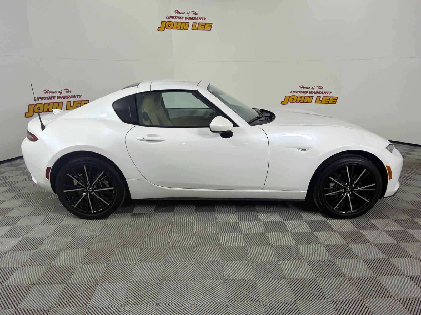 Used 2024 MAZDA MX-5 Miata RF Grand Touring image 7