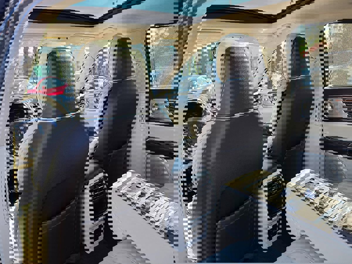 Used 2017 Lincoln Continental Black Label w/ Rear-seat Package image 20