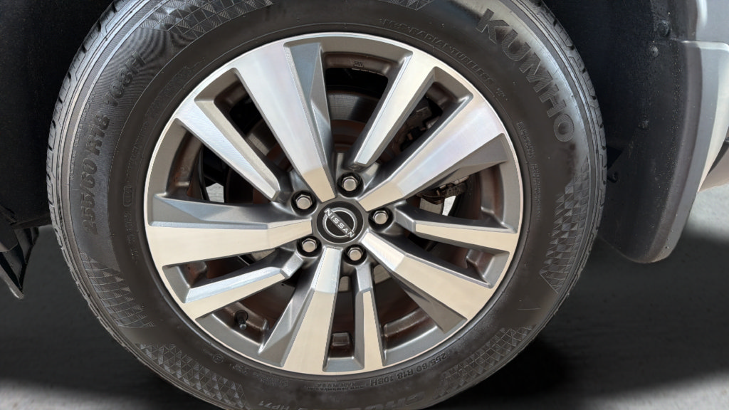 Used 2024 Nissan Pathfinder SL AWD/4WD image 28