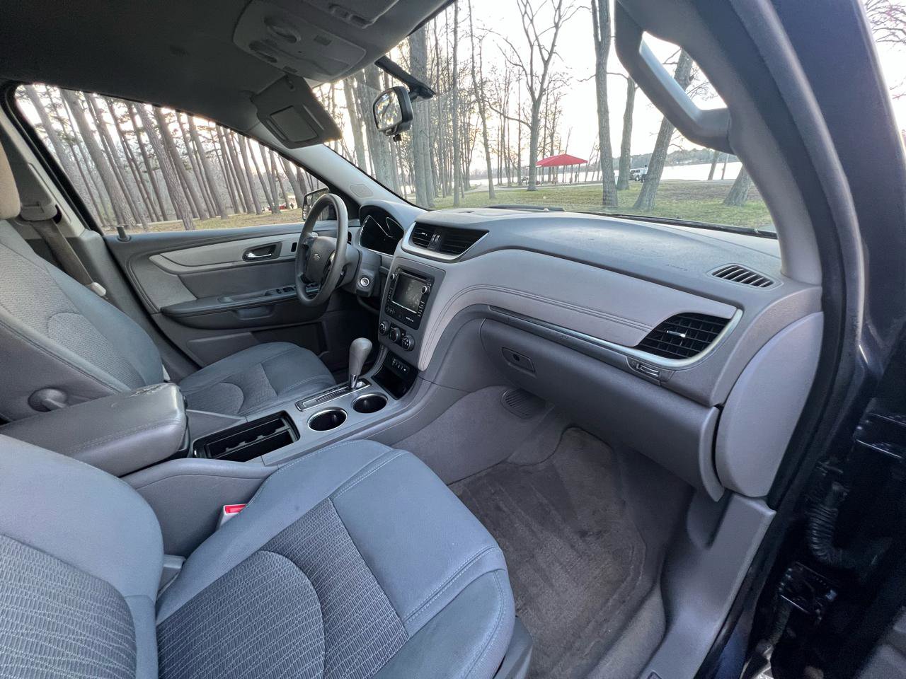 Used 2013 Chevrolet Traverse LS image 26