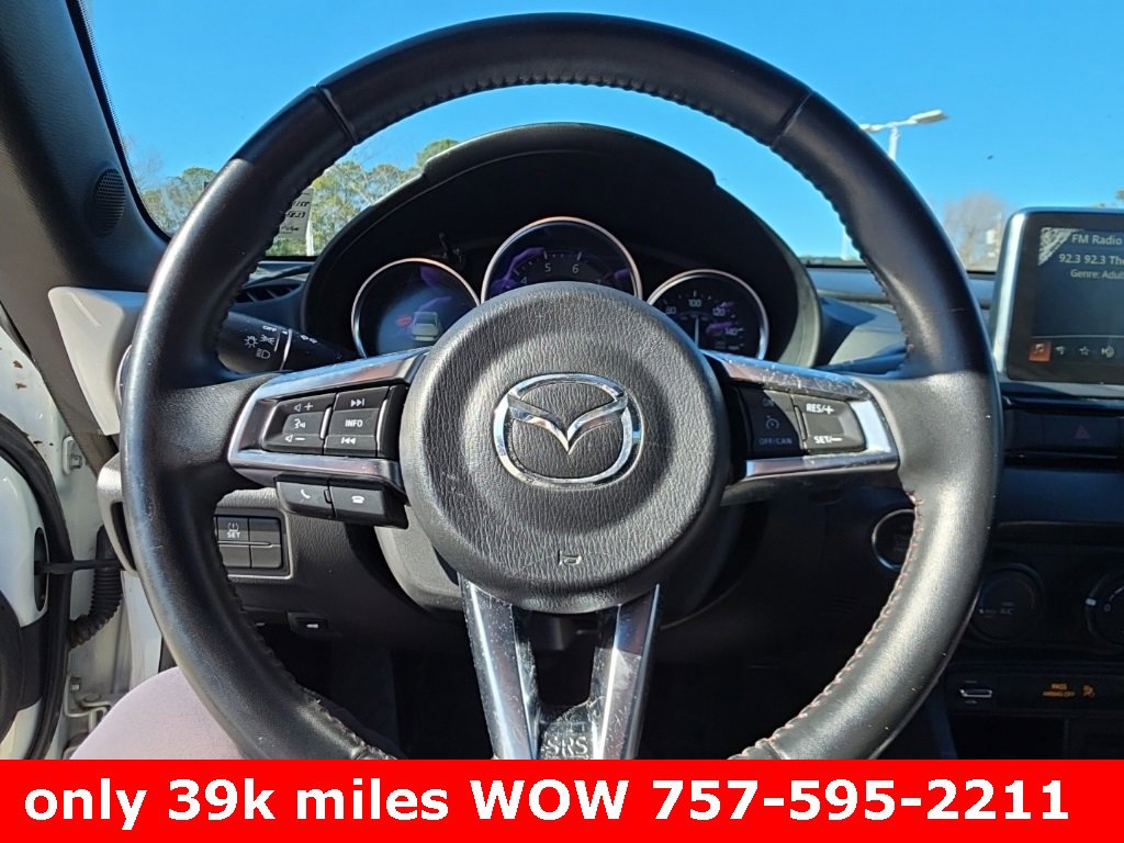 Used 2017 MAZDA MX-5 Miata RF Club image 9