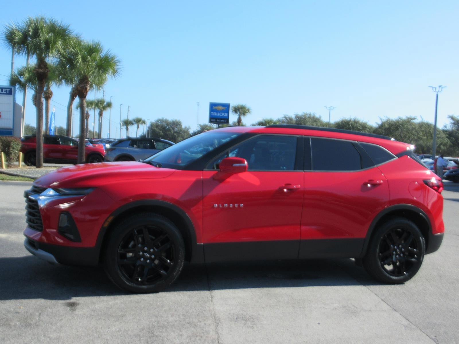 Used 2019 Chevrolet Blazer LT w/ Sun and Wheels Package image 2