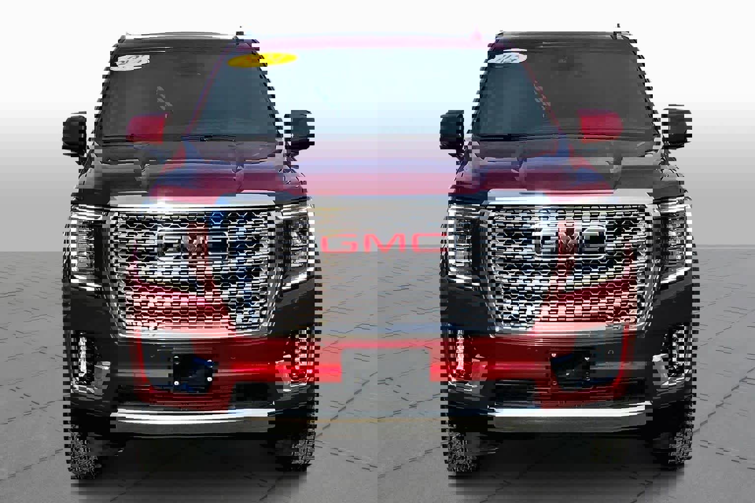 Used 2024 GMC Yukon XL Denali w/ Advanced Technology Package image 3