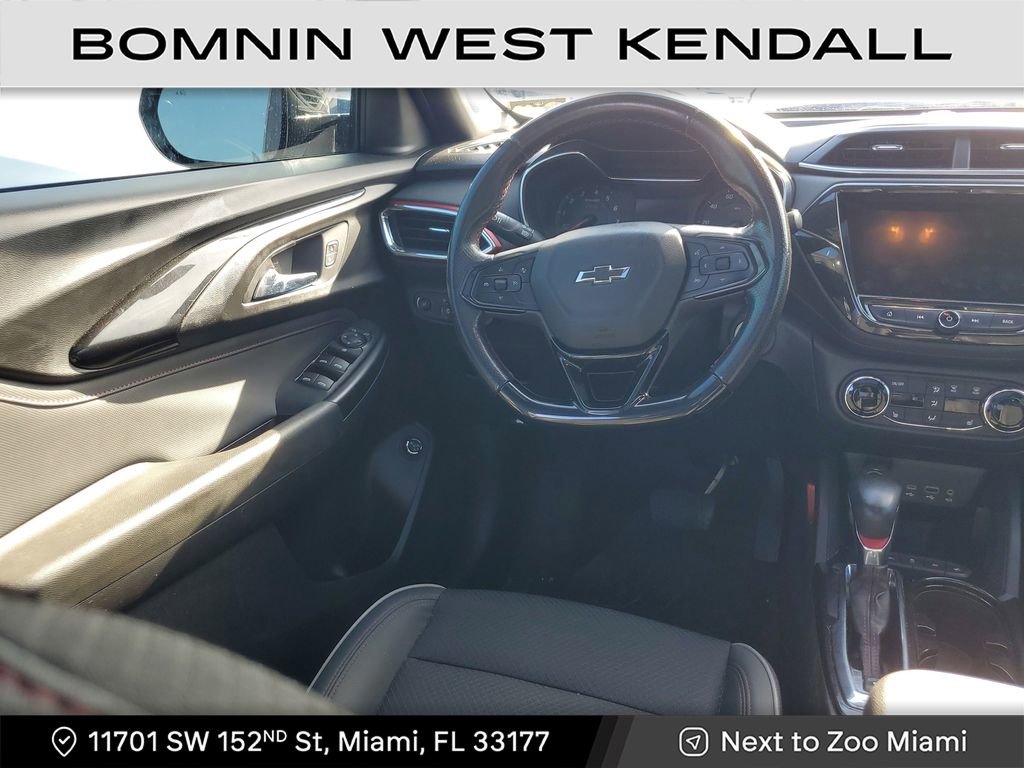 Used 2021 Chevrolet TrailBlazer RS w/ Sun and Liftgate Package image 13