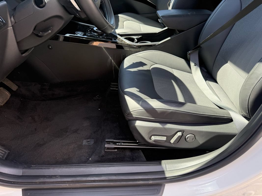 Used 2023 Kia Niro Wind w/ Wind Preserve Package FWD image 62