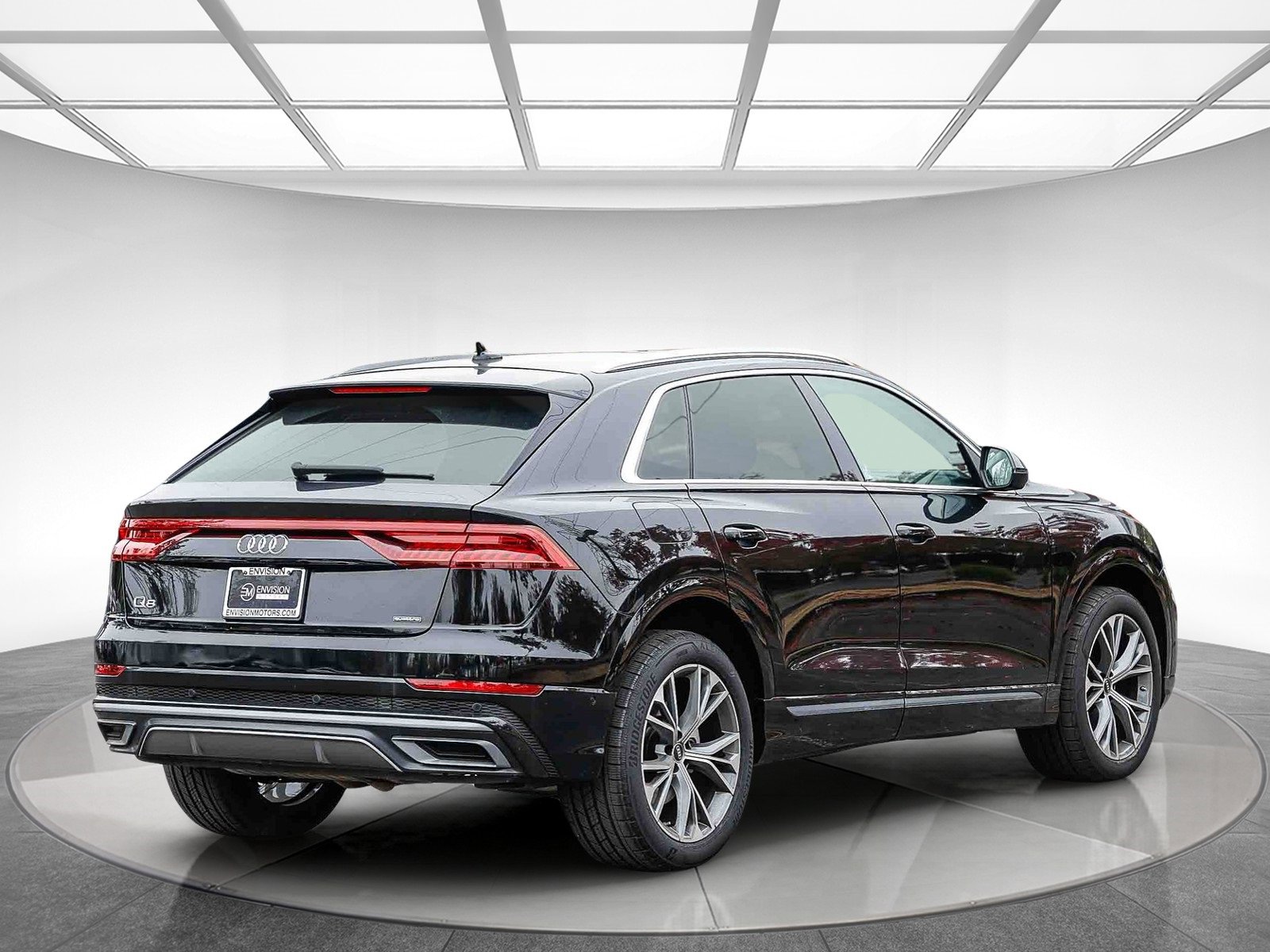 Used 2023 Audi Q8 Premium Plus w/ Premium Plus Package image 4