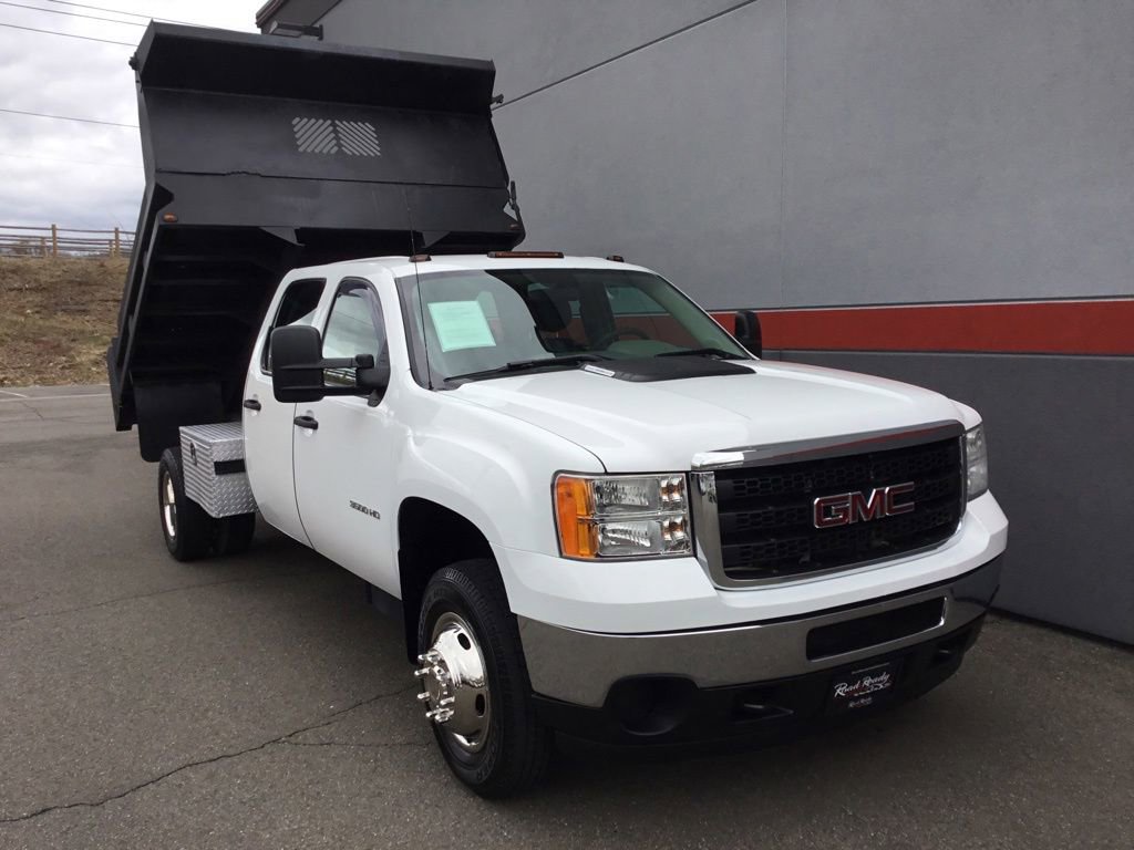 Used 2013 GMC Sierra 3500 W/T w/ Snow Plow Prep Package image 2