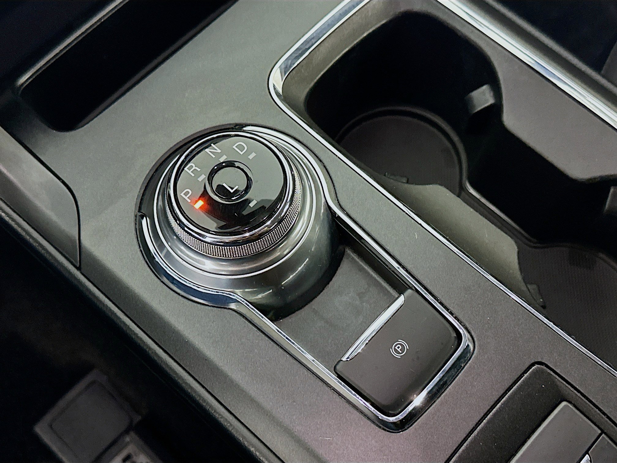 Used 2019 Ford Fusion Energi Titanium image 25