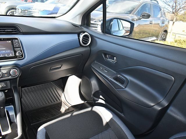 New 2025 Nissan Versa SV w/ Trunk Package FWD image 11