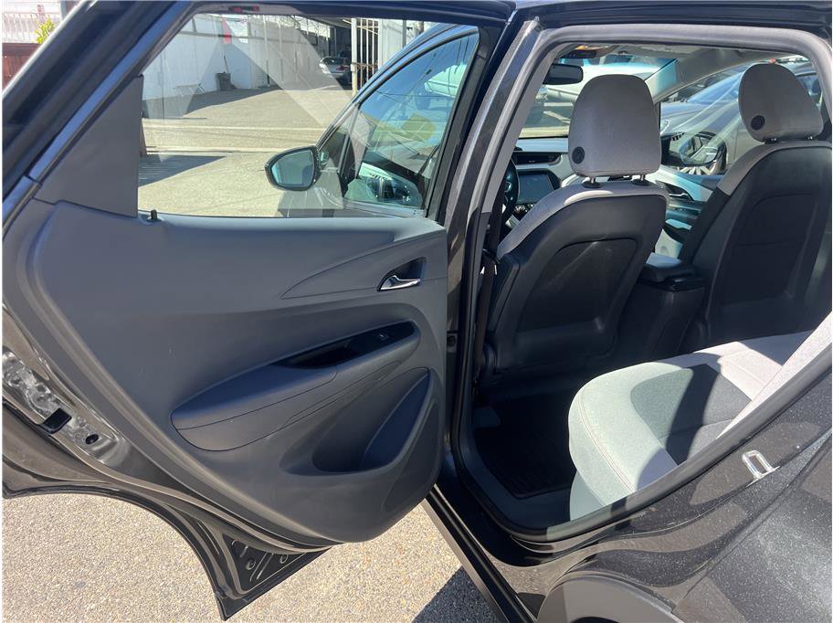 Used 2017 Chevrolet Bolt LT image 10