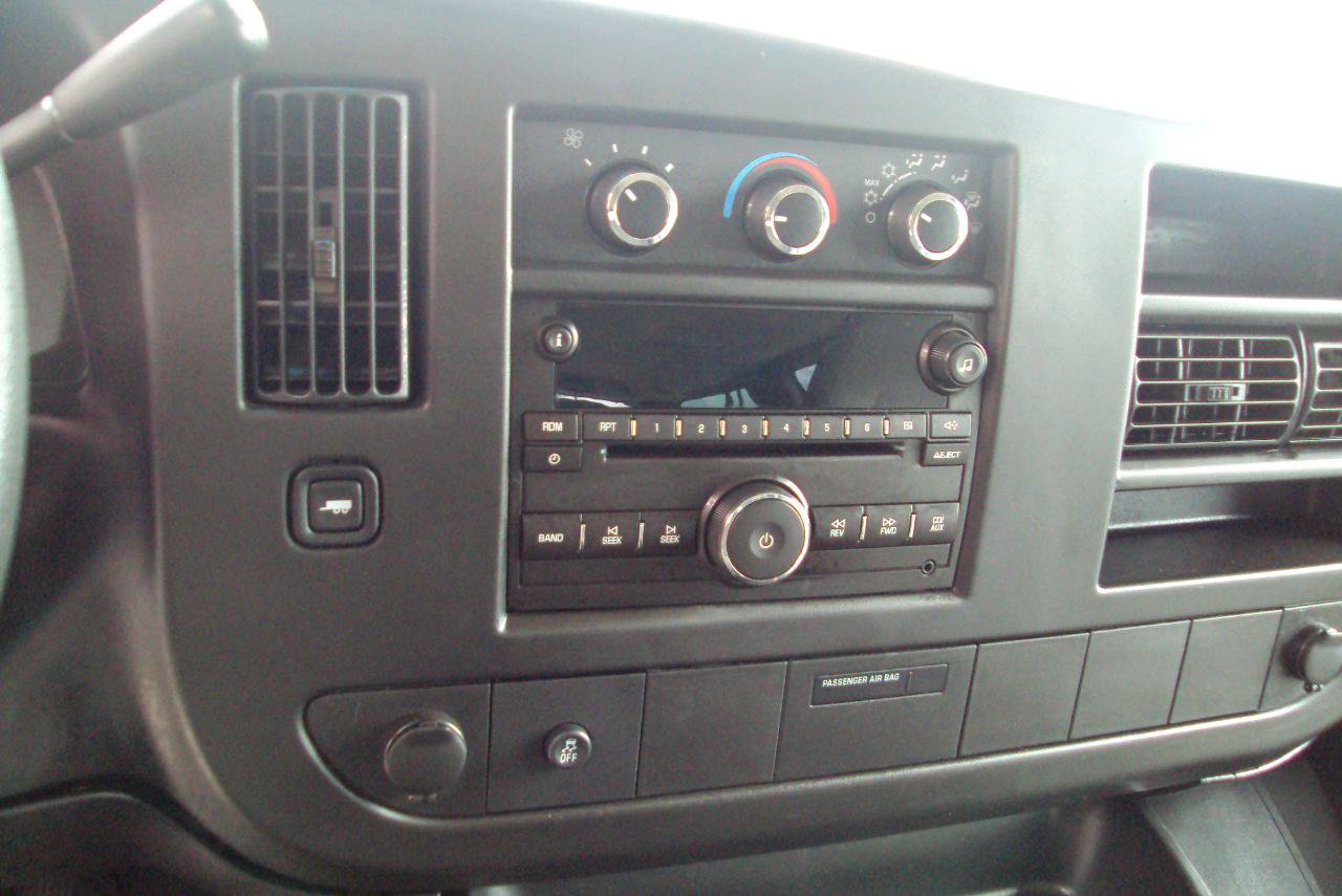 Used 2013 Chevrolet Express 1500 LT w/ LT Preferred Equipment Group AWD/4WD image 20