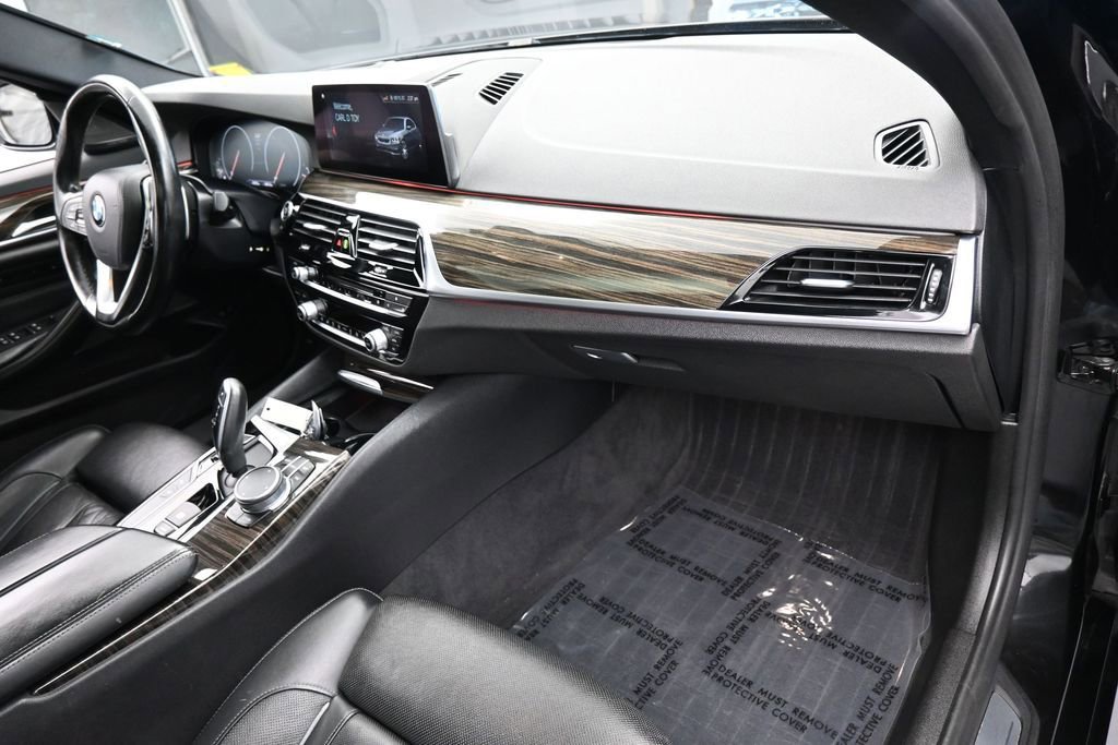 Used 2019 BMW 530i w/ Premium Package RWD image 57