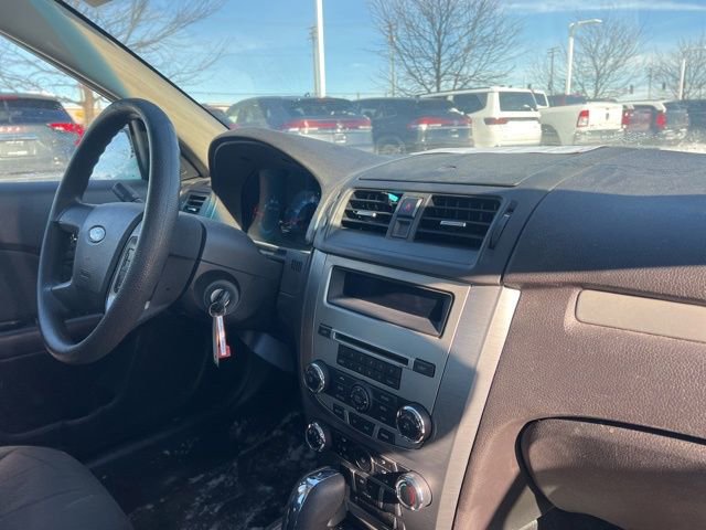 Used 2010 Ford Fusion SE image 29