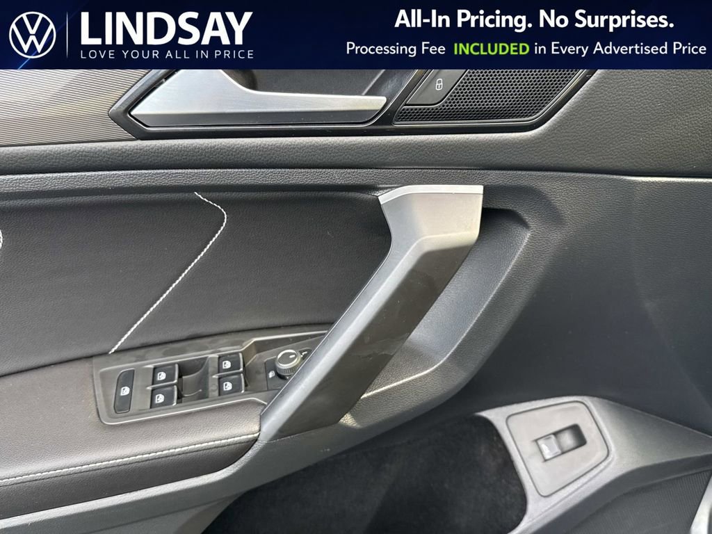 Used 2024 Volkswagen Tiguan SE R-Line AWD/4WD image 18