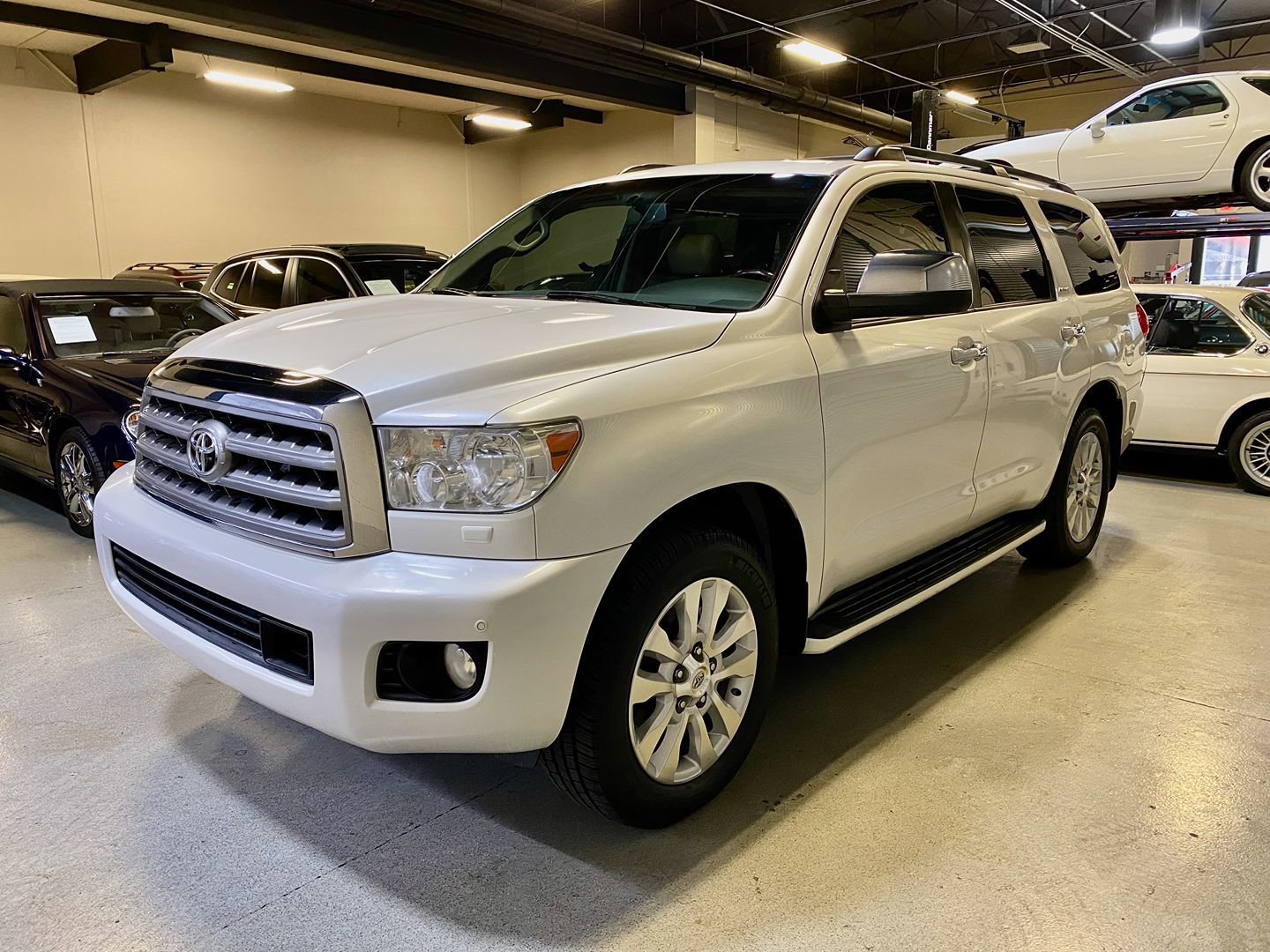 Used 2014 Toyota Sequoia Platinum AWD/4WD image 3