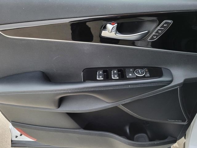 Used 2019 Kia Sorento SX image 15