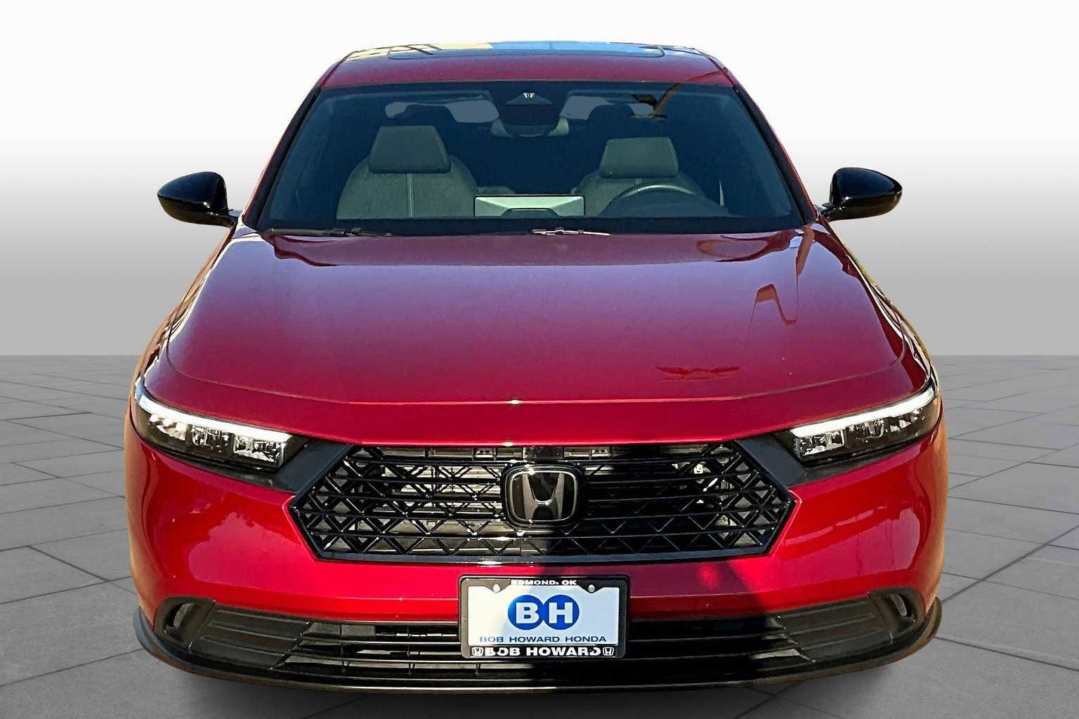 Used 2024 Honda Accord Sport image 3