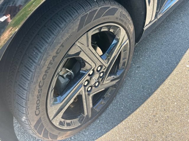 Certified 2024 Chevrolet Equinox EV RS FWD image 3