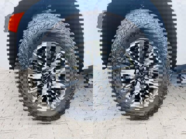 Used 2024 Chevrolet Tahoe Z71 w/ Luxury Package image 43